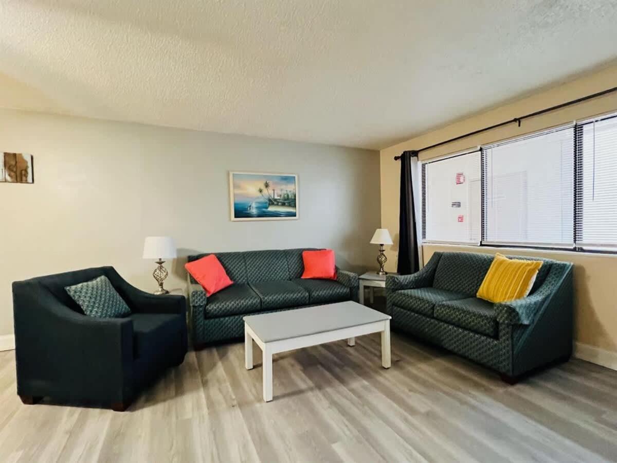 *A Family Retreat*Pool*Steps To The Beach*Approved Dogs*D18-9 Мертл-Біч Екстер'єр фото